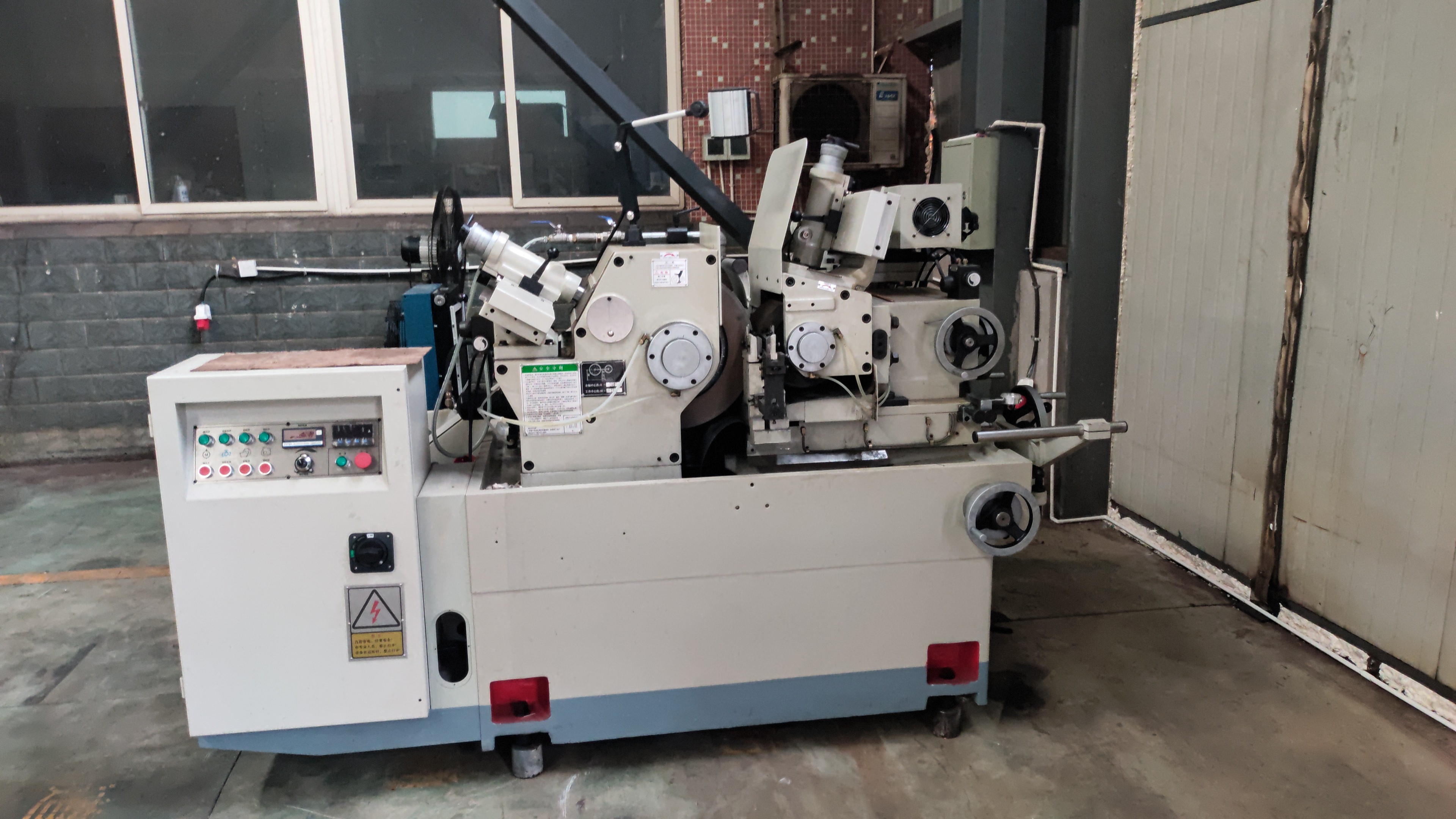 GY455B-305 3Axis CNC Centerless Grinding Machine